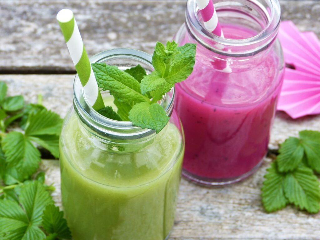 smoothies, green, pink-4951238.jpg